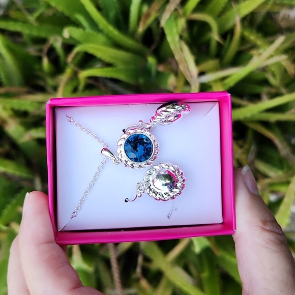 NEW! DECEMBER - Birthstone Necklace & Earring  Set -  December  ocean blue - Picture 11 of 12